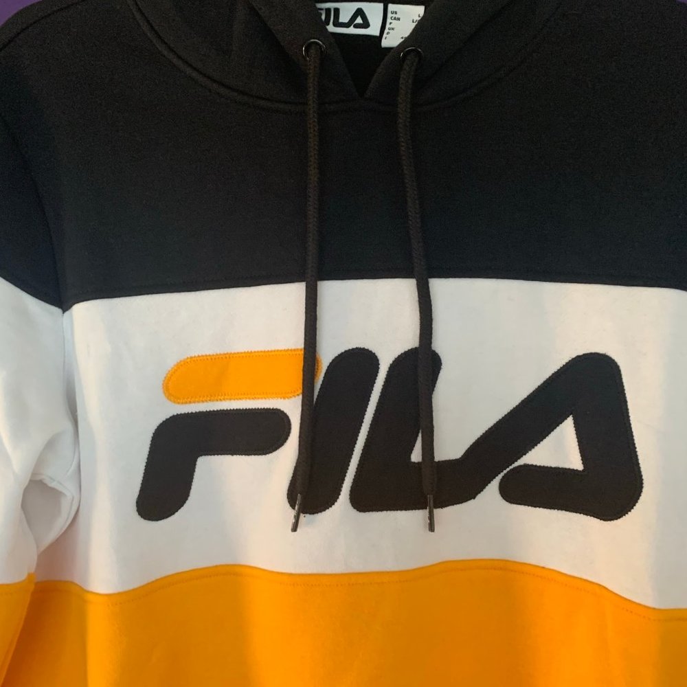 Women's Fila Sweatshirt Hoodie in Large
